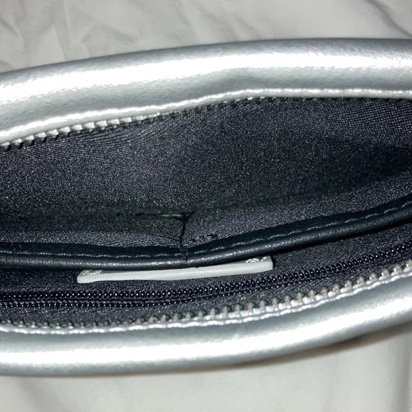 Forever 21 metallic silver chain purse / clutch / sling bag / crossbody - Picture 5 of 11